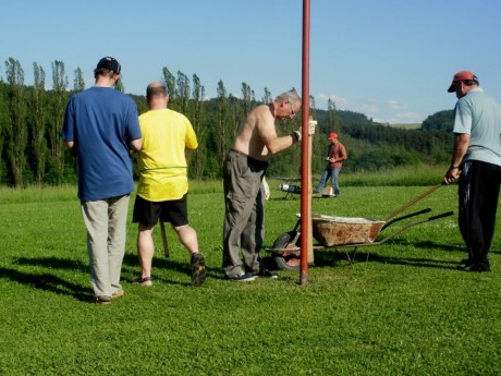 08 - řádně utáhnout, aby se neviklaly.jpg